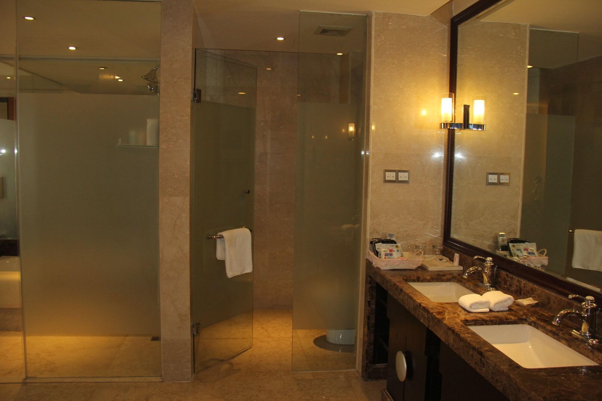 Weifang Ramada Plaza Hotel Εξωτερικό φωτογραφία